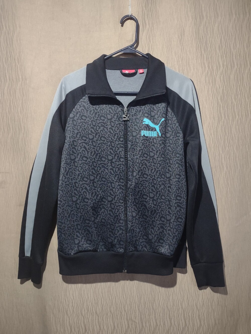 Puma Unisex Black & Gray Leopard-Print Performance Track Jacket with Teal Logo